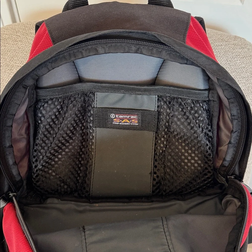 Tarmac Photo Backpack red/black